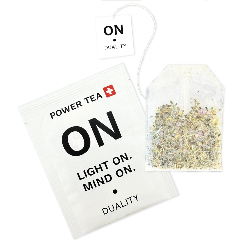 ON TEE POWER TEA Sachet Nahaufnahme – weisse Verpackung mit Light ON Mind ON Schriftzug, Schweizer Kreuz, ONOFF Duality