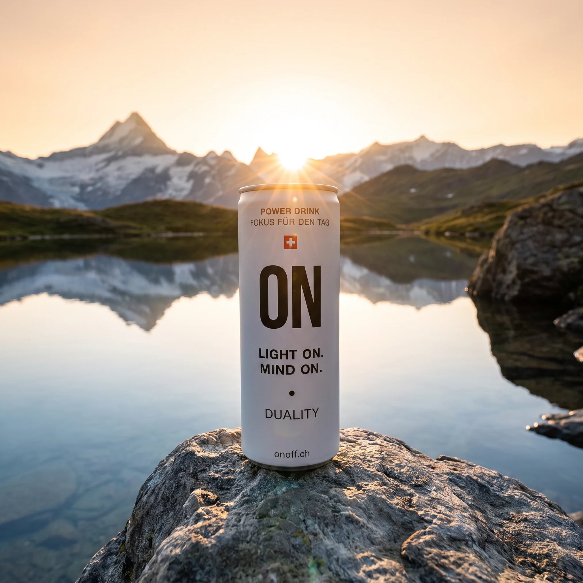 Energy Drink aus der Schweiz: ON Power Drink am Bergsee – Fokus und Energie für den Tag.